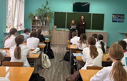 Просто о деликатном: студентки ГомГМУ поговорили со школьниками о гигиене взросления