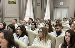 Диалог с будущими коллегами: в Гомельском областном ЦГЭиОЗ обсудили перспективы молодых специалистов