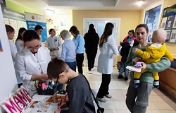 С Днём здорового ребёнка! Неделя родительской любви продолжается