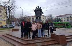 Historical Memory: A Tour of Gomel's Military Glory Sites for International Students