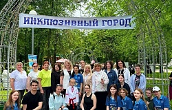 Волонтеры ГомГМУ подарили детям праздник