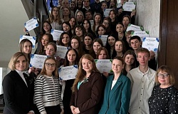 В ГомГМУ прошёл стендовый доклад-баттл «Иммунитет против инфекций» в рамках Европейской недели иммунизации