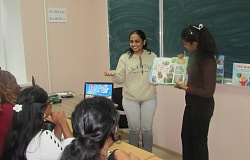 National Unity Day: International students learned about the holiday's history and traditions during an information hour