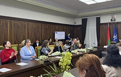 Ядерная медицина и 30 лет МДФ: в ГомГМУ прошёл международный семинар и награждение сотрудников
