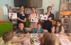 «Я помню! Я горжусь!»: патриотическая акция для маленьких пациентов