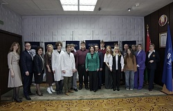 Новый уровень профориентации: в ГомГМУ запущен проект «Студент на день»