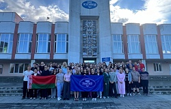 Студенты ГомГМУ пробежали дистанцию «Единства» в канун государственного праздника!
