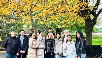 When an extracurricular activity becomes a fascinating excursion: a visit to the Gomel Palace and Park Ensemble