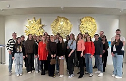 Студенты ГомГМУ на экскурсии в Могилёве: знакомство с историей, природой и подвигом    