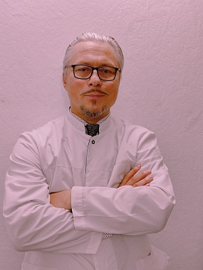 Gennady E. LITVINOV 
