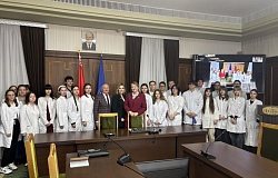 Знания во имя здоровья: студенты медико-профилактического факультета успешно выступили на викторине «Мир воды и здоровья»