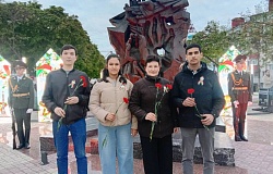 Студенты общежития № 5 почтили память жертв геноцида в Гомеле
