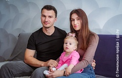 Маленькой Эмилии нужна помощь каждого из нас