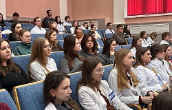 Навигатор карьеры: профориентационные встречи для будущих врачей